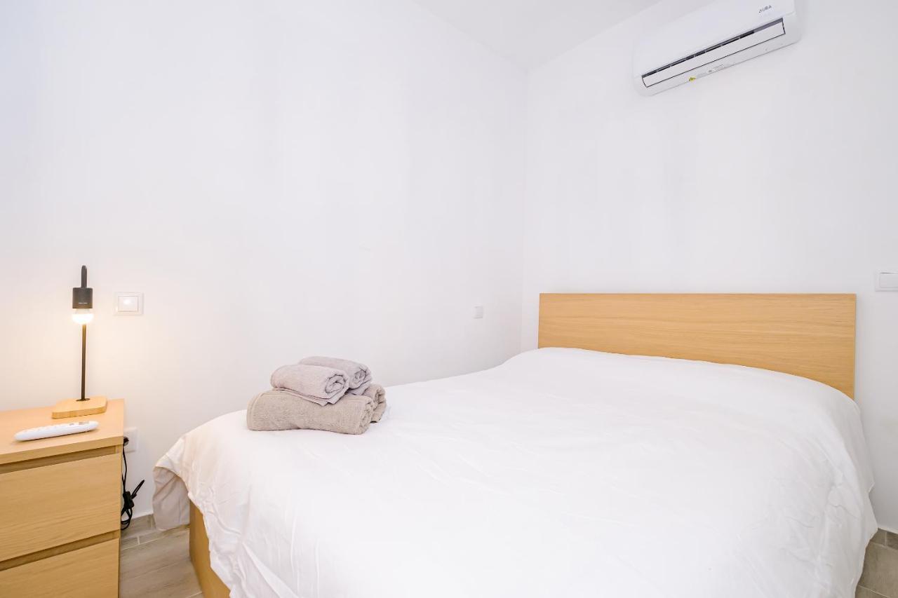 Apartment 8 Pers, Equipped, 1 Min Playa Del Cura - 27B Торрев'єха Екстер'єр фото